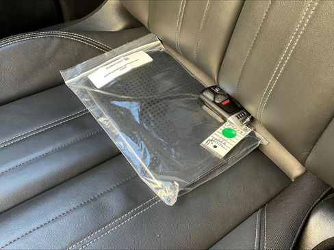 Used 2021 Audi Q5 Premium w/ Convenience Package image 11