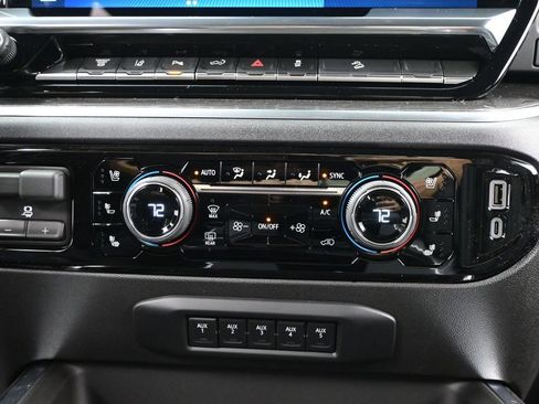New 2026 Chevrolet Silverado 2500 LTZ w/ LTZ Premium Package AWD/4WD image 37