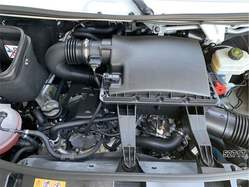 Used 2022 Mercedes-Benz Sprinter 2500 image 16