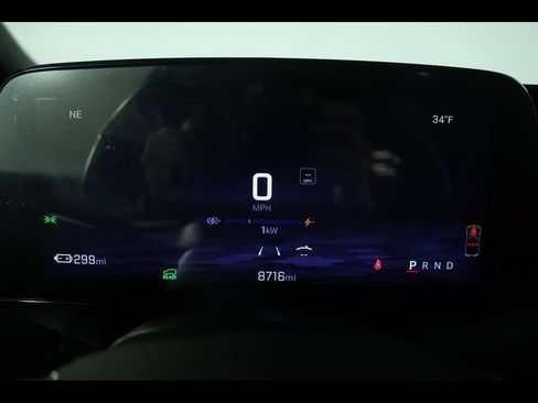 Used 2025 Chevrolet Equinox EV RS image 25