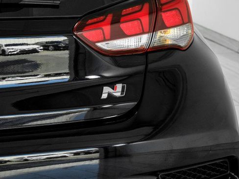 Used 2019 Hyundai Veloster N N FWD image 46