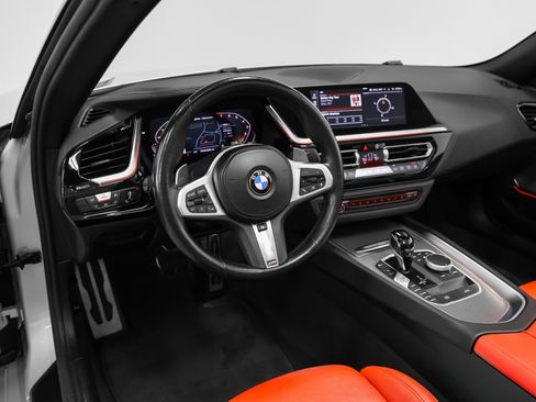 Used 2022 BMW Z4 M40i w/ Premium Package image 39