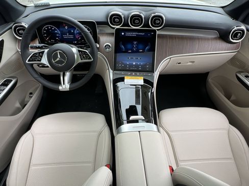 New 2026 Mercedes-Benz GLC 300 4MATIC image 28