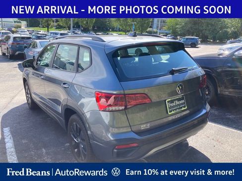 Used 2023 Volkswagen Taos S FWD image 4