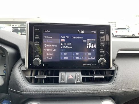 Certified 2019 Toyota RAV4 Limited w/ Carpet Mat Package AWD/4WD image 17