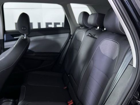 Used 2024 Volkswagen Taos SE image 22