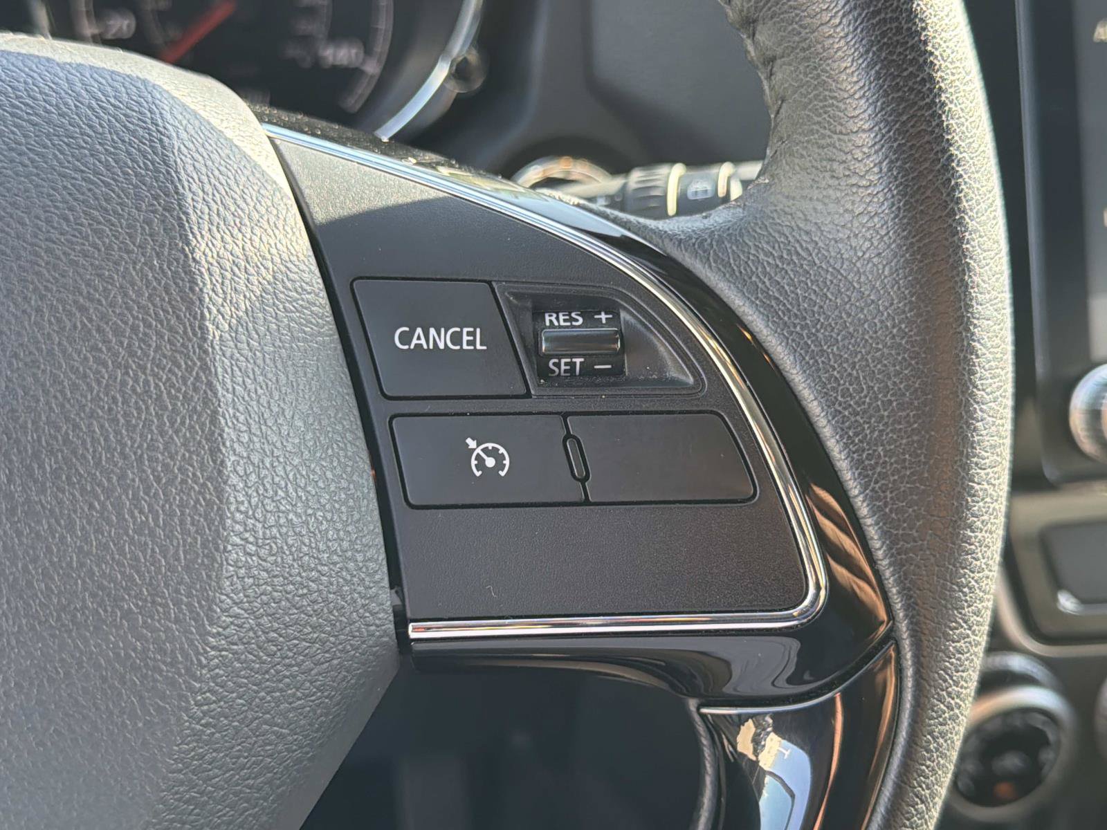 Used 2025 Mitsubishi Outlander Sport SE AWD/4WD image 18