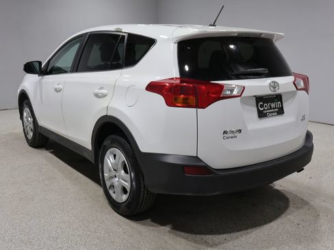 Used 2014 Toyota RAV4 LE AWD/4WD image 5