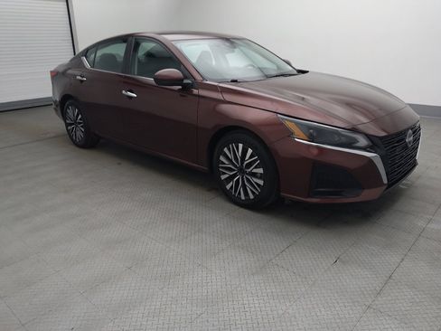Used 2023 Nissan Altima 2.5 SV image 11