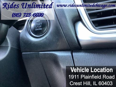 Used 2018 MAZDA MAZDA3 Touring FWD image 23