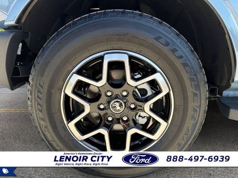 Used 2024 Ford Bronco Outer Banks AWD/4WD image 9