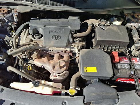 Used 2013 Toyota Camry LE image 26