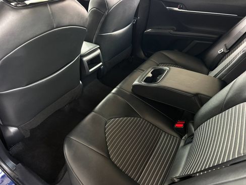 Used 2024 Toyota Camry SE FWD image 11
