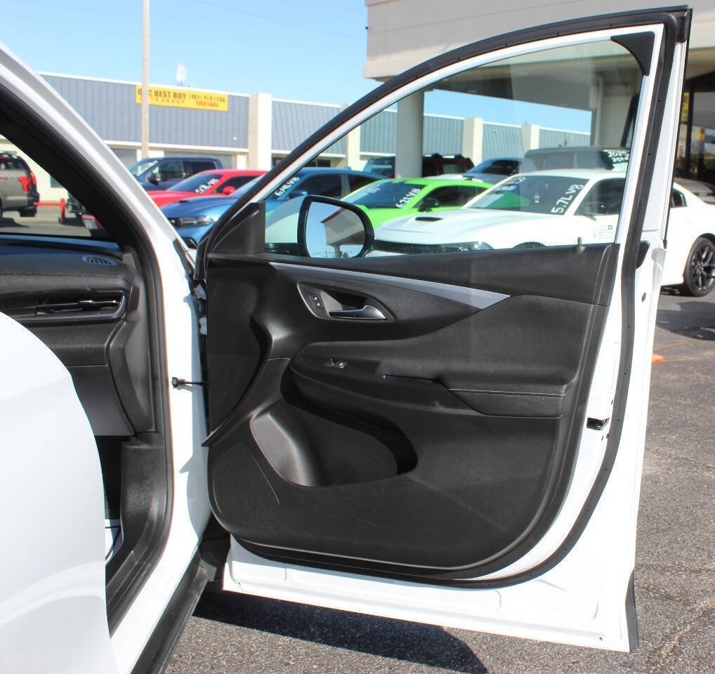 Used 2025 Buick Envista Preferred FWD image 10