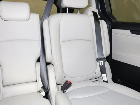 Used 2026 Honda Odyssey EX-L image 13