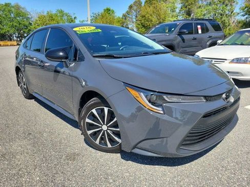 Used 2026 Toyota Corolla LE FWD image 8