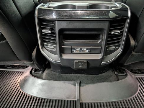 Used 2022 RAM 1500 Laramie w/ Sport Appearance Package AWD/4WD image 11