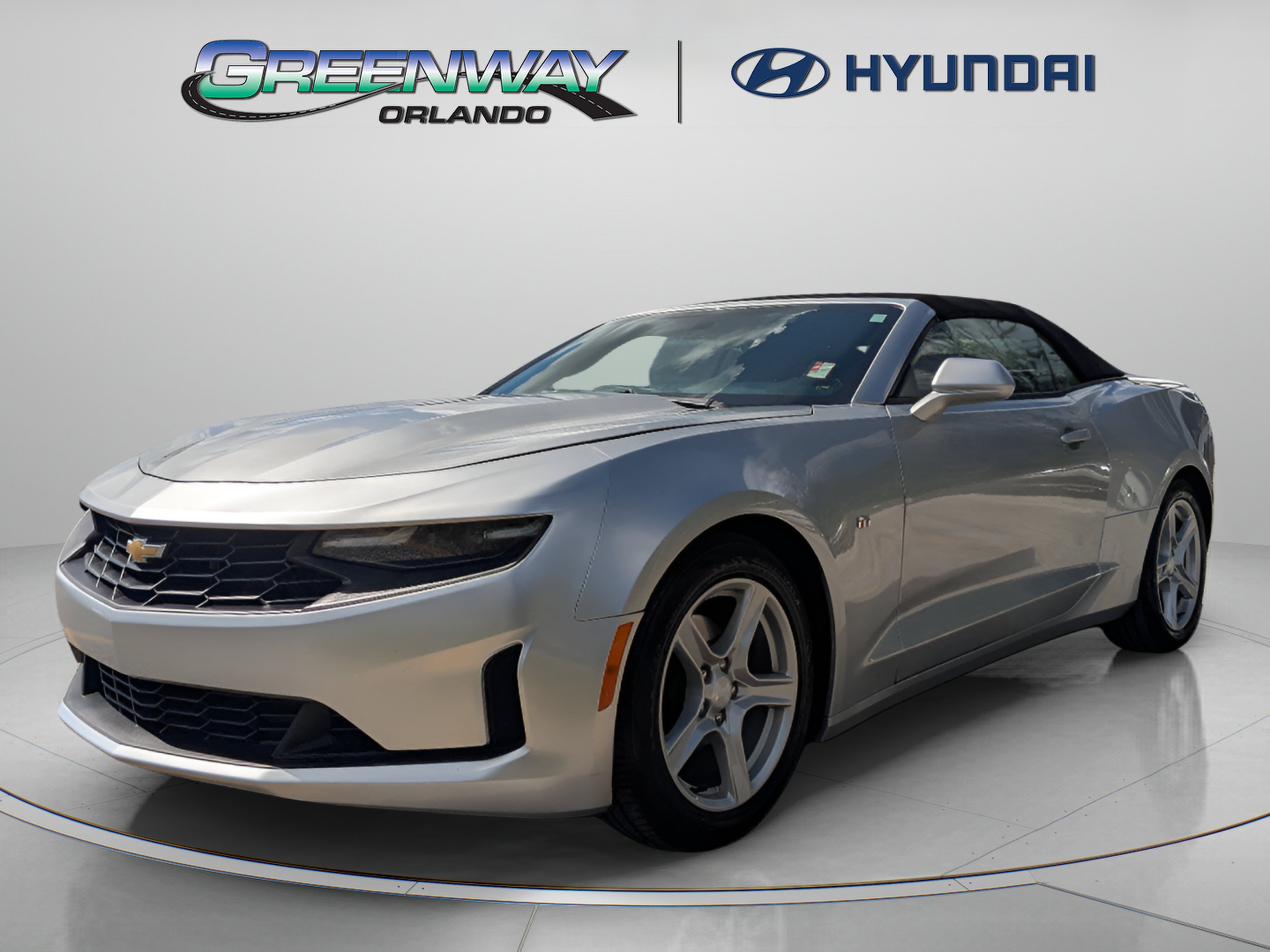 Used 2019 Chevrolet Camaro LT RWD image 4