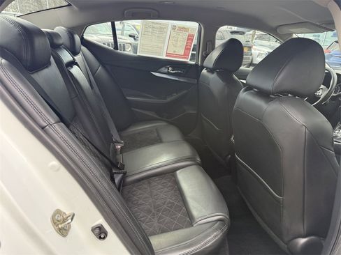 Used 2016 Nissan Maxima SR image 29
