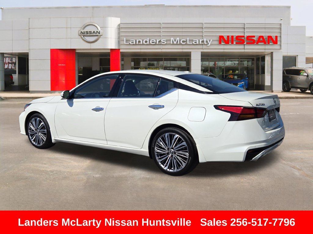 Used 2025 Nissan Altima 2.5 SL FWD image 6