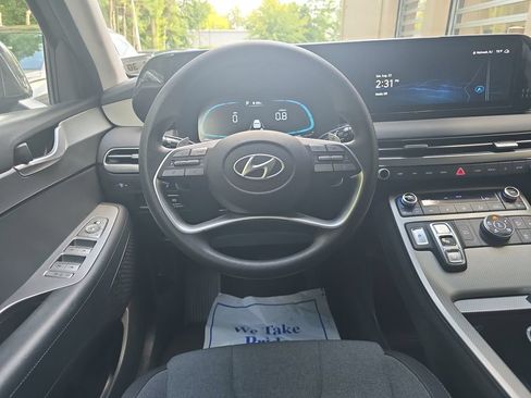 Certified 2025 Hyundai Palisade SE AWD/4WD image 13