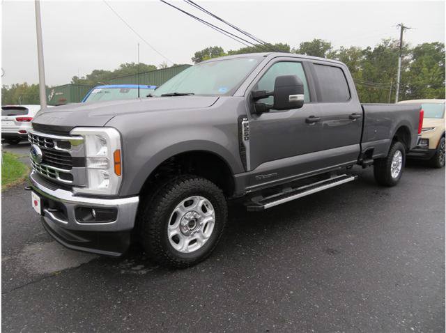 Used 2025 Ford F250 XLT AWD/4WD image 1