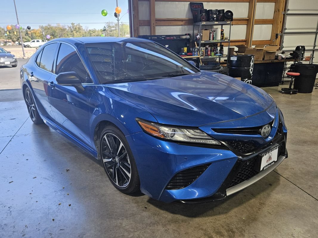 Used 2018 Toyota Camry XSE FWD image 10