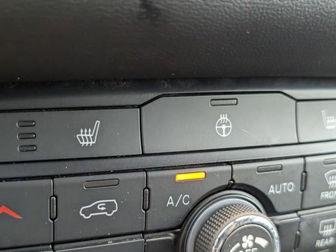 Used 2023 Dodge Durango SXT AWD/4WD image 22