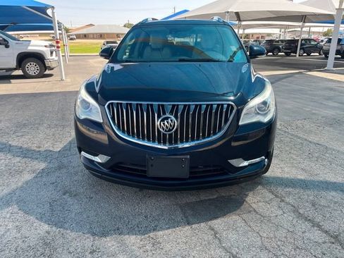 Used 2017 Buick Enclave Leather FWD image 2
