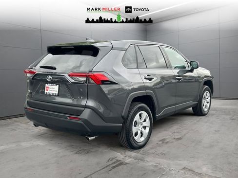 Certified 2023 Toyota RAV4 LE FWD image 5
