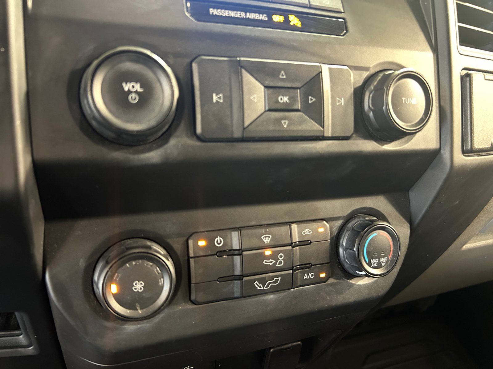Used 2019 Ford F150 XL w/ Equipment Group 101A Mid RWD image 21
