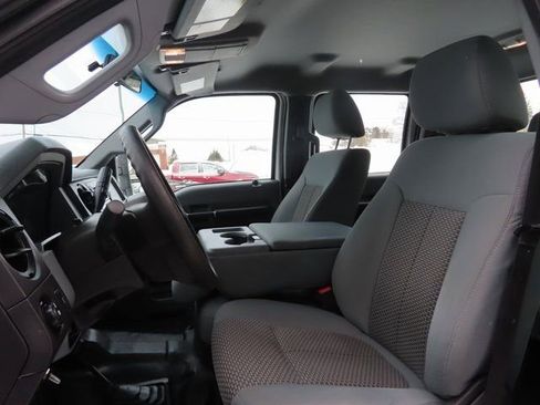 Used 2014 Ford F250 XL w/ Power Equipment Group image 19