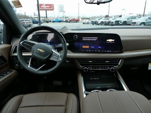 New 2026 Chevrolet Suburban High Country image 22