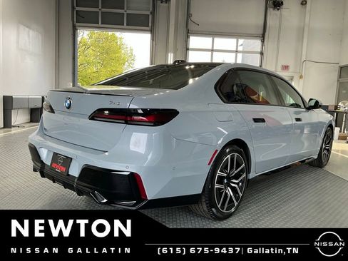 Used 2026 BMW 740i xDrive AWD/4WD image 31