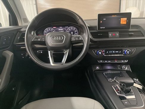Used 2018 Audi Q5 Prestige w/ Prestige Package image 29