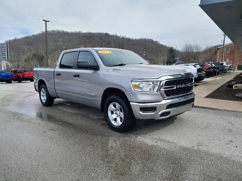 Used 2023 RAM 1500 Big Horn AWD/4WD image 2