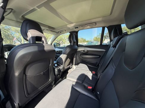 Used 2022 Volvo XC90 T5 Momentum w/ Climate Package AWD/4WD image 21