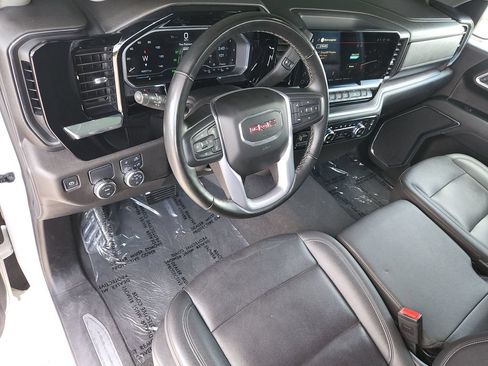Used 2025 GMC Sierra 1500 SLT RWD image 18