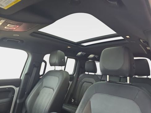 Certified 2021 Land Rover Defender 110 X-Dynamic SE image 33