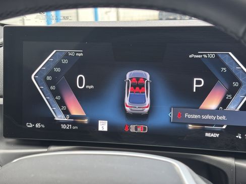 Used 2025 BMW i4 eDrive40 w/ Parking Assistance Package RWD image 9