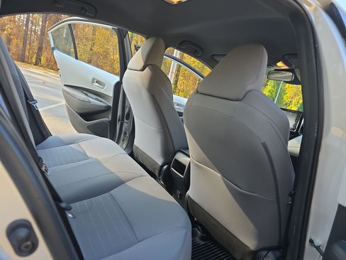 Used 2020 Toyota Corolla SE image 11