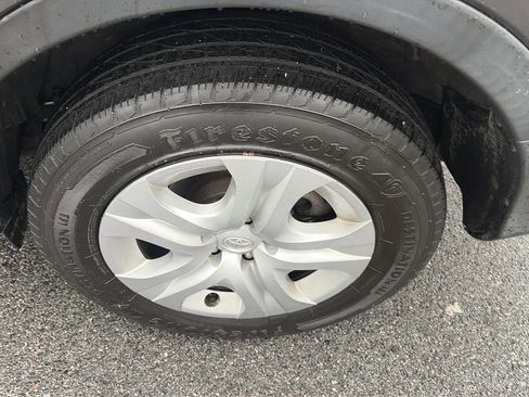 Used 2015 Toyota RAV4 LE image 30