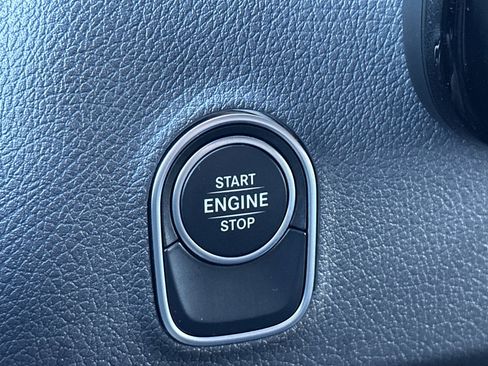 Used 2025 Mercedes-Benz Sprinter 3500 image 23