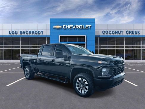 Used 2022 Chevrolet Silverado 2500 Custom w/ Custom Value Package image 2