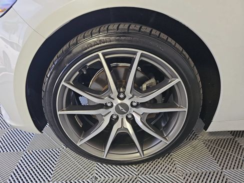Used 2023 Genesis G70 2.0T AWD/4WD image 10