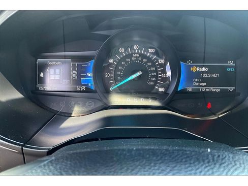 Used 2022 Ford Edge Titanium image 21