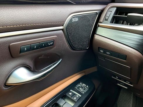 Used 2020 Lexus ES 350 Ultra Luxury w/ Accessory Package 2 FWD image 36