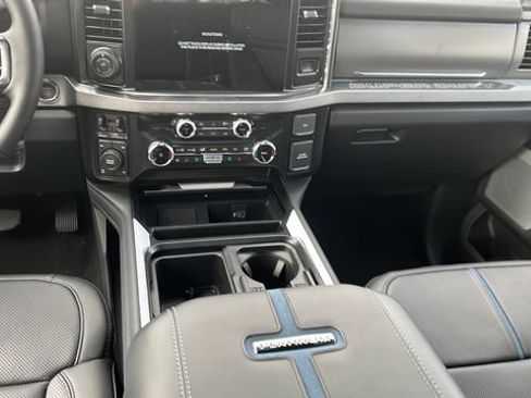 Used 2025 Ford F350 Platinum AWD/4WD image 35