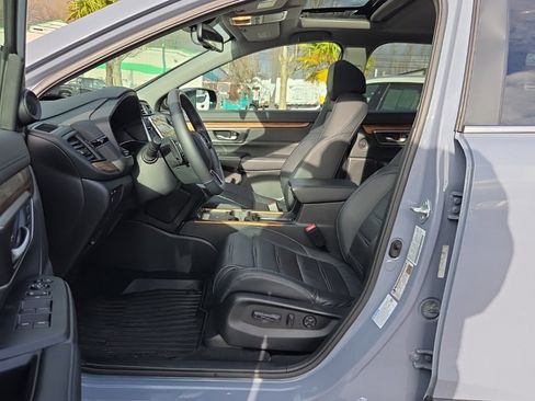 Used 2022 Honda CR-V Touring image 4
