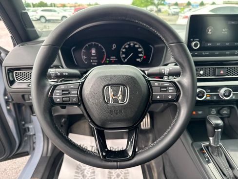 Used 2022 Honda Civic Sport image 15